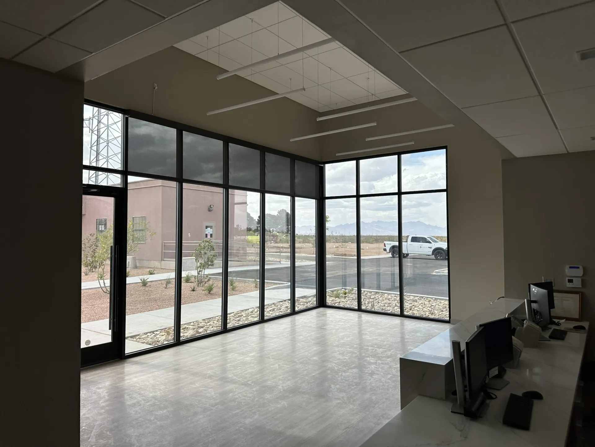 La Clinica De Familia - Dental Clinic
