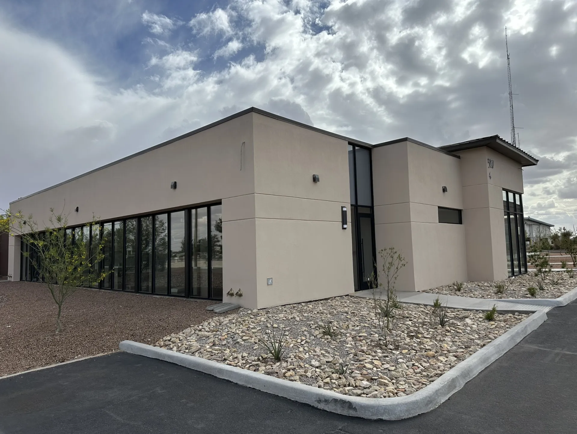 La Clinica De Familia - Dental Clinic